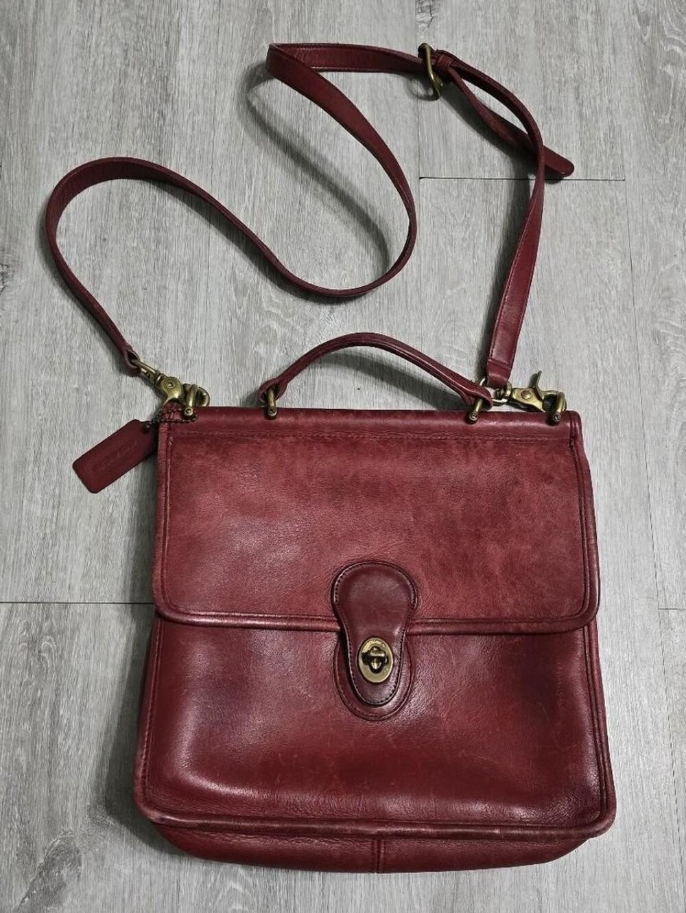 Vintage Coach Red Willis Glove Tanned Leather Top Handle Shoulder Crossbody 9927